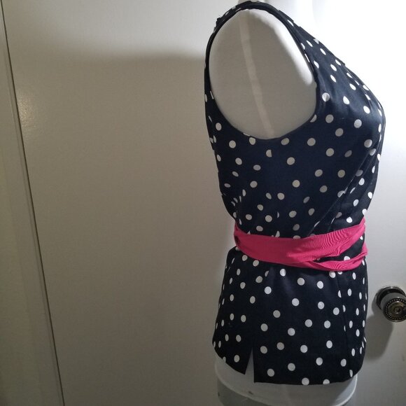 White House Black Market brand polka dot top in black with pink belt, size 2 - Picture 4 of 11